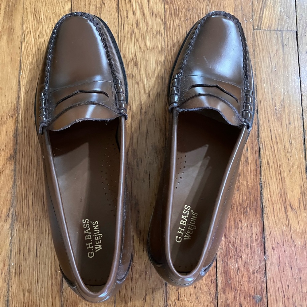 G.H. Bass Larson Pull-up Weejuns Loafer